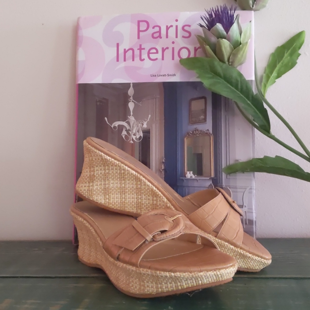 STUART WEITZMAN, TAN, 7.5 M